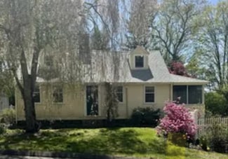46 Gurley Rd, Waterford, CT 06385