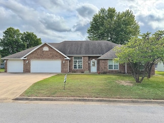 2203 Timbercrest Dr, Neosho, MO 64850