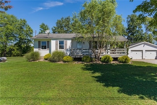 1698 Morning View Dr, Linesville, PA 16424