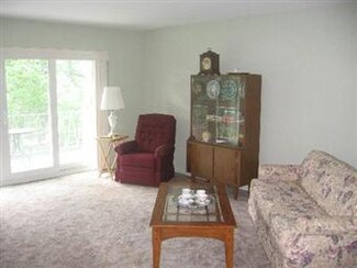 2900 Maple Ave Unit 11C, Downers Grove, IL 60515
