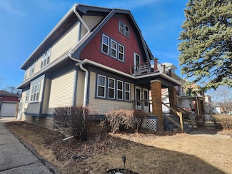 2627 N 72nd St, Milwaukee, WI 53213