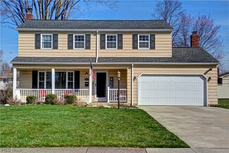26844 Sudbury Dr, North Olmsted, OH 44070