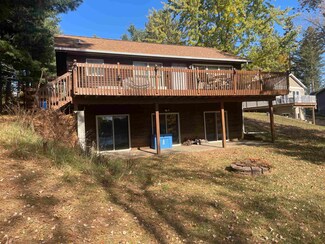 1011 Fosse Ct, Nekoosa, WI 54457