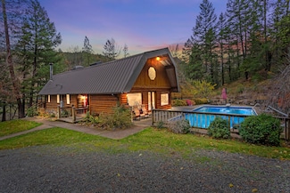 10700 E Antelope Rd, Eagle Point, OR 97524