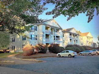 292 Town Park Dr Unit 202, Advance, NC 27006