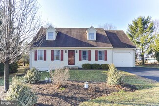 320 E Lexington Rd, Lititz, PA 17543