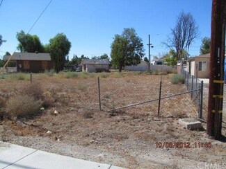 112 Idyllwild Dr, San Jacinto, CA 92583