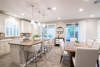 120 Mongoose, Irvine, CA 92618