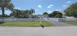 200 NW 9th St, Boca Raton, FL 33432