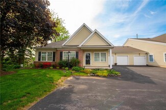 2442 Steeplechase Dr Unit 8, Macungie, PA 18062
