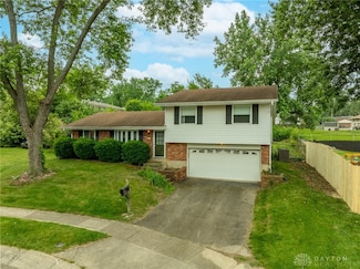 722 Little John Ct, Miamisburg, OH 45342