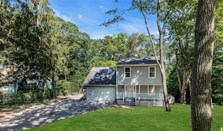 212 Sheldrake Ave, Port Jefferson, NY 11777