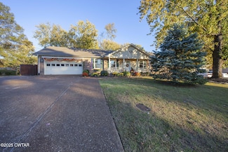 326 W University Pkwy, Jackson, TN 38305