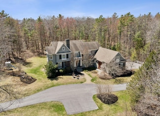 1 Cardinal Ln, Cape Elizabeth, ME 04107