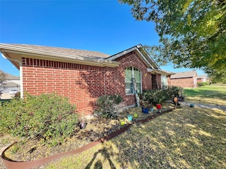 504 Sandy Ln, Royse City, TX 75189