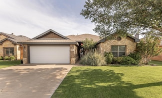 608 N 6th St, Wolfforth, TX 79382