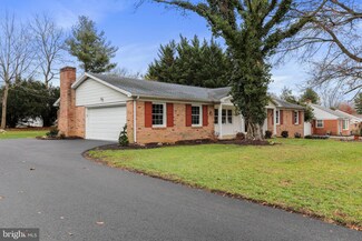 19514 Meadowbrook Rd, Hagerstown, MD 21742