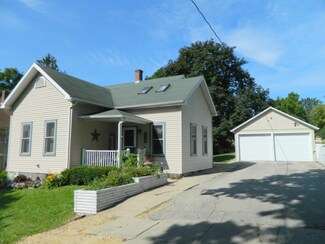 213 3rd St, New Glarus, WI 53574