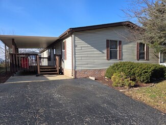 38 Berry Ln, Bourbonnais, IL 60914