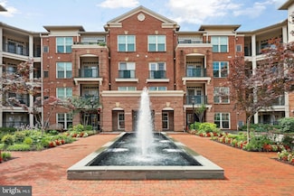 2903 Saintsbury Plaza Unit 401, Fairfax, VA 22031