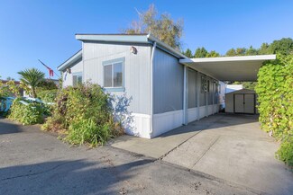 422 Teakwood Dr, Grants Pass, OR 97526