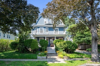 279 Payson Rd Unit 1, Belmont, MA 02478