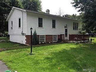 13989 Wendy Dr, Collins, NY 14034