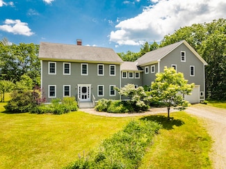 270 Park St, Rockport, ME 04856