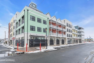 19 Carr Ave Unit 410, Keansburg, NJ 07734