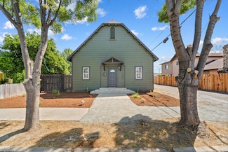 1233 Chase Ave, Corcoran, CA 93212