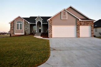 1112 E Park St, Clearwater, KS 67026