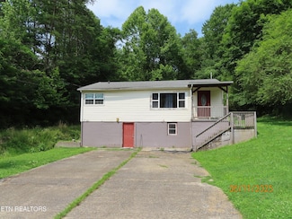 110 Dale Rd, Oakdale, TN 37829