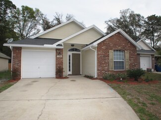 4255 Campus Hills Cir, Jacksonville, FL 32218