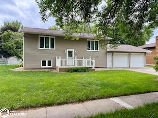 200 S Mccoy St, Algona, IA 50511