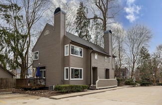 100 Tulip Tree Ct Unit 1, Ann Arbor, MI 48103
