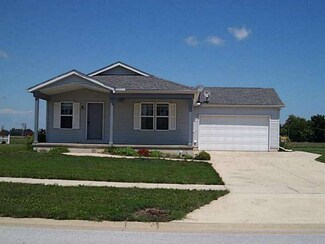 440 Burdine Dr, Oak Harbor, OH 43449