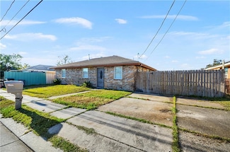 2804 Guerra Dr, Violet, LA 70092