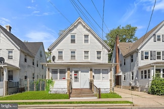 99 Chestnut St, Salem, NJ 08079