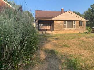 2063 Miramar Blvd, Cleveland, OH 44121