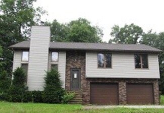 143 Camp Coffman Rd, Kossuth, PA 16331