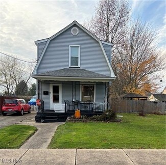 220 Baldwin Ave, Niles, OH 44446