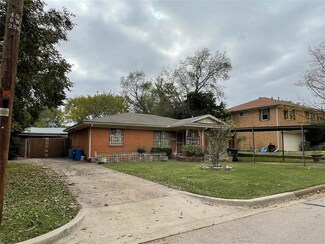 4520 W Clarendon Dr, Dallas, TX 75211