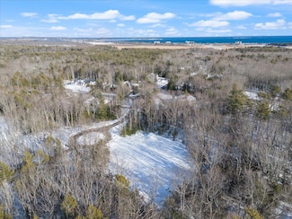 2 Linda's Way, Old Orchard Beach, ME 04064