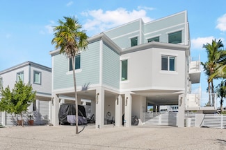 705 Garden State Ln, Key Largo, FL 33037