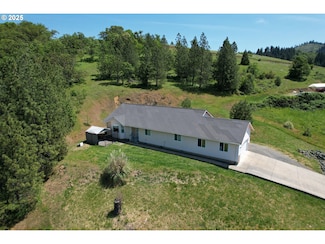 1357 NE Ballard Ct, Myrtle Creek, OR 97457