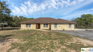 119 Wood Valley Dr, Adkins, TX 78101