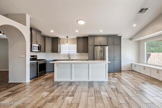 3173 W Via Campana de Cobre, Tucson, AZ 85745