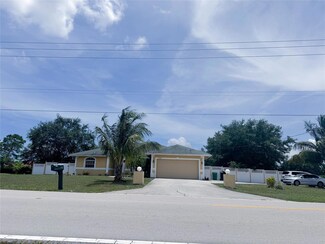 180 SW Oakridge Dr, Port Saint Lucie, FL 34984