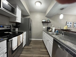 182 Turnberry Dr Unit 2, Branson, MO 65616