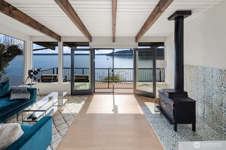 28605 Manzanita Beach Rd SW, Vashon, WA 98070
